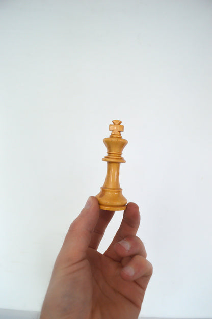 Pièces d'échecs en bois