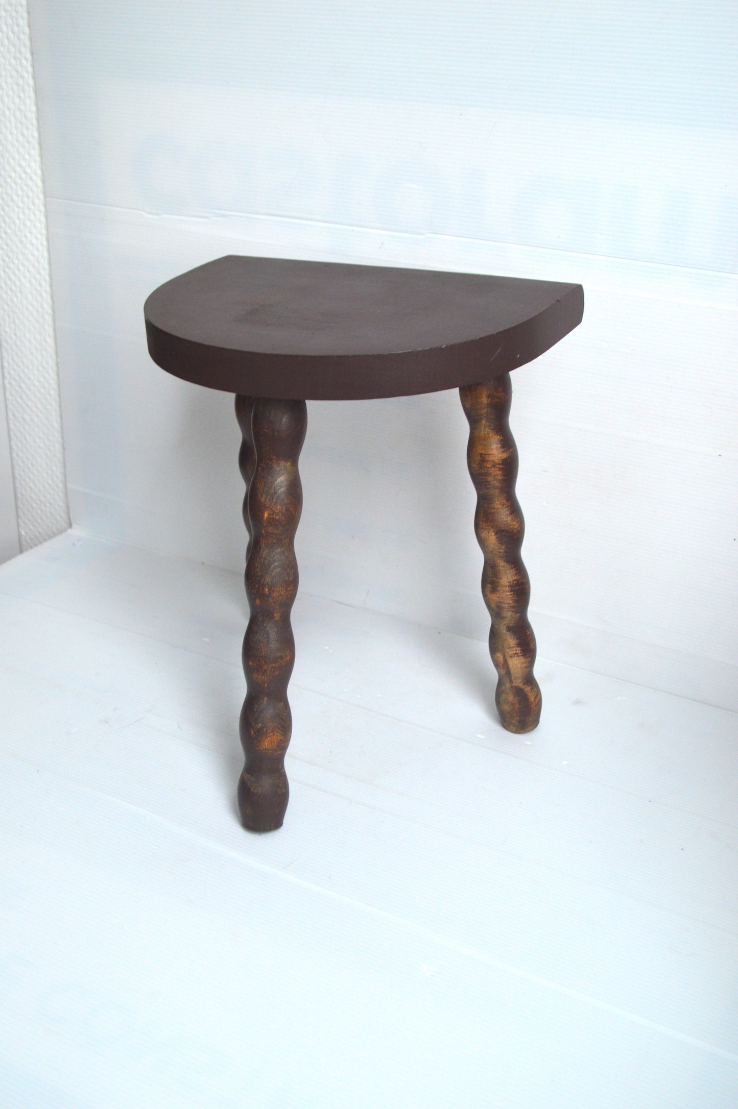 tabouret-demi-lune