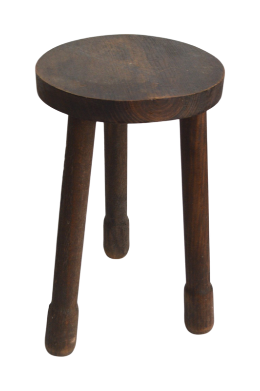 tabouret-tripode-en-bois