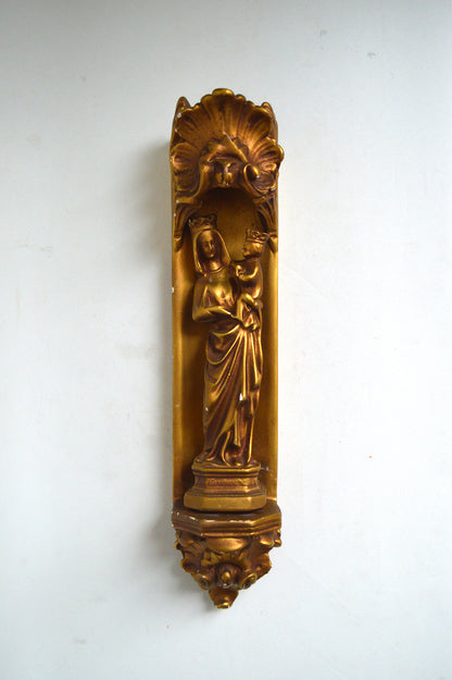 Vierge en plâtre