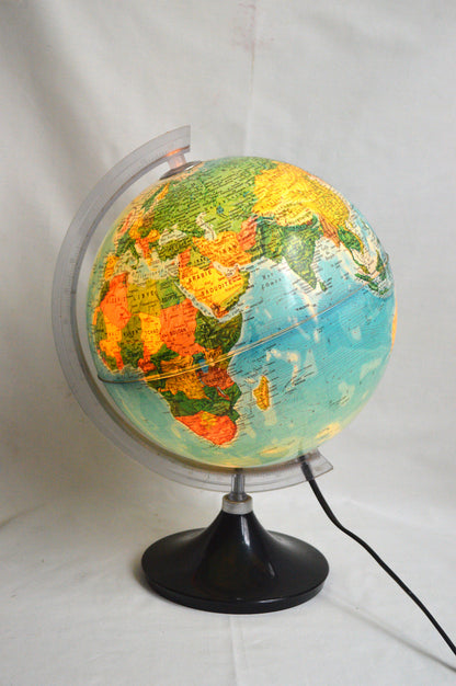 Globe terrestre lumineux – Noyo créatif
